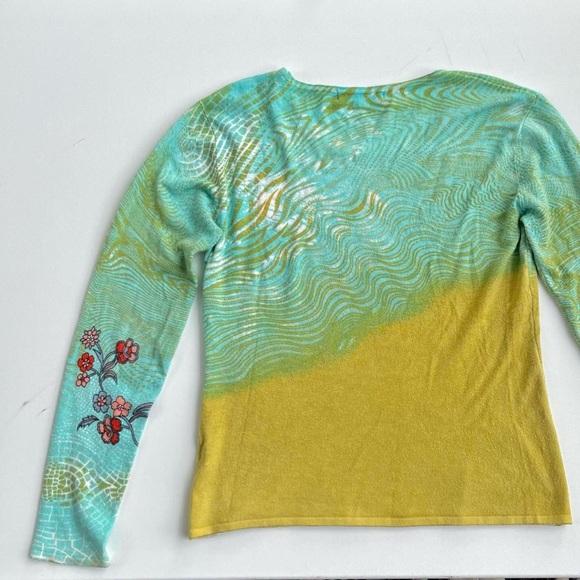 Floral and beaded long sleeve sweater - Picture 2 of 4